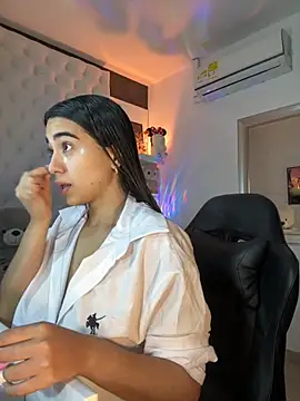 ZarahEvans online show from November 2025 07:17:02 PM