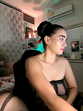 ZarahEvans online show from November 2025 07:46:01 PM