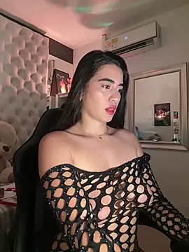 ZarahEvans online show from October 2025 07:24:01 PM