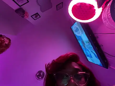 VixenCapri online show from January 2026 02:12:01 PM