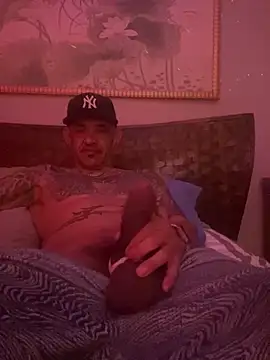 RoodoggXL online show from October 2025 11:58:02 AM