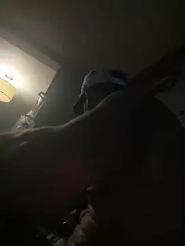 RoodoggXL online show from March 2025 03:20:01 AM