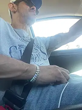 RoodoggXL online show from February 2025 06:44:02 PM