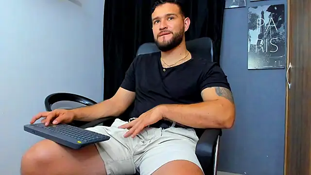 AndrewDiaz online show from December 2025 06:23:02 AM