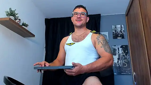 AndrewDiaz online show from June 2026 07:04:02 AM