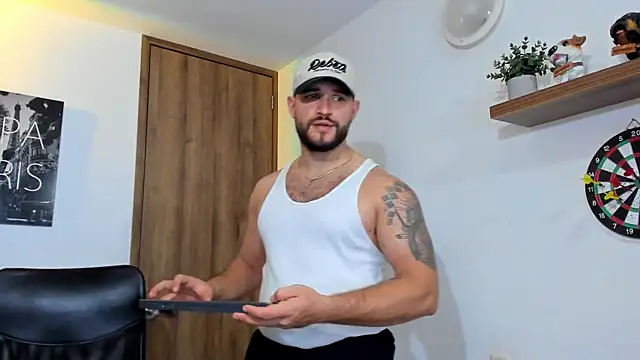 AndrewDiaz online show from October 2025 04:46:01 AM