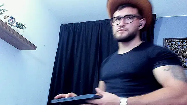 AndrewDiaz online show from April 2026 12:41:01 AM