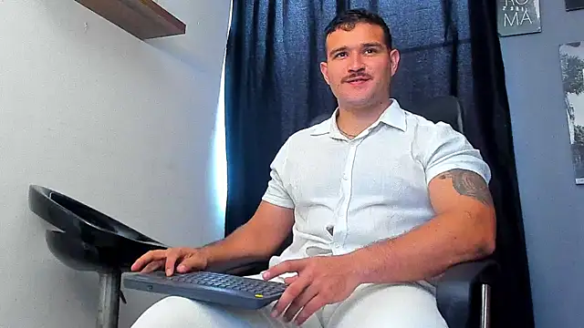 AndrewDiaz online show from July 2026 09:37:01 PM
