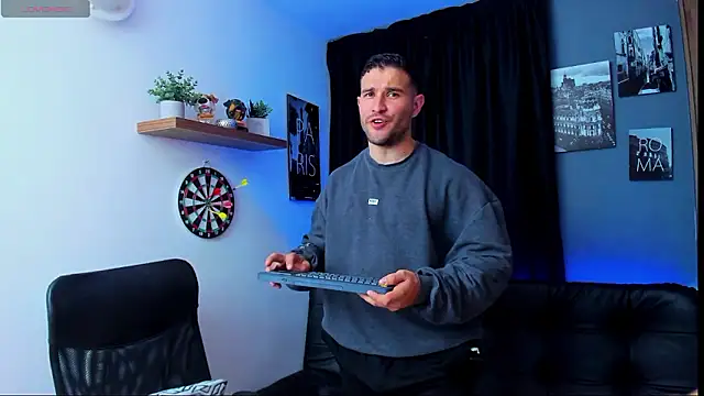 AndrewDiaz online show from December 2024 02:42:01 AM