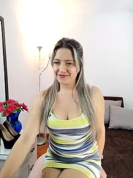 valeriahunter1 online show from October 2025 09:29:02 PM