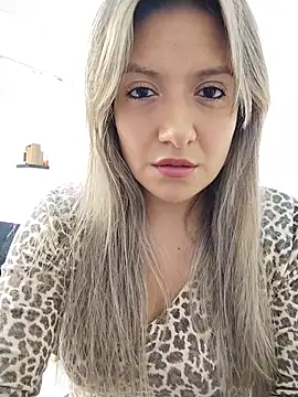 valeriahunter1 online show from February 2026 09:37:02 PM