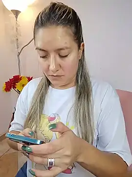 valeriahunter1 online show from August 2026 10:37:02 PM
