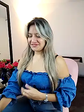 valeriahunter1 online show from September 2025 10:49:01 PM