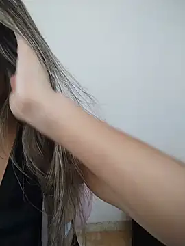 valeriahunter1 online show from July 2026 10:28:02 PM