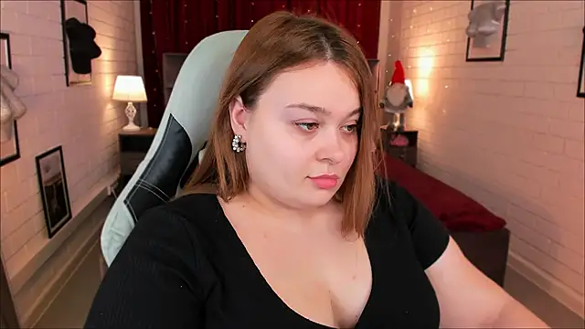 Snapshot of KimberlyMaran chatting on February 2025 09:05:02 AM KimberlyMaran online show from February 2025 09:05:02 AM