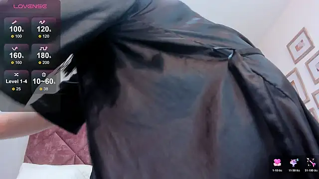 Gabriela 1x online show from November 2025 12:42:01 PM