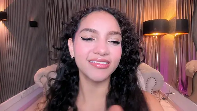 Snapshot of anahi_curlie1 chatting on June 2026 11:10:02 AM anahi curlie1 online show from June 2026 11:10:02 AM