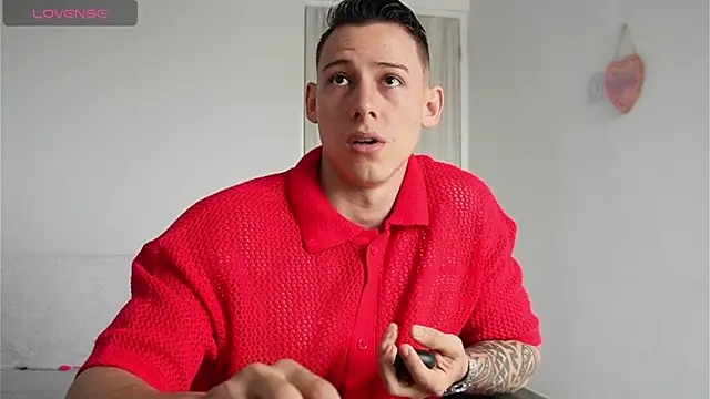 Muscle King Cum online show from April 2026 01:45:02 PM