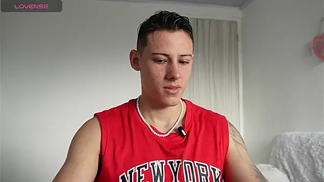 Muscle King Cum online show from April 2026 02:08:01 PM