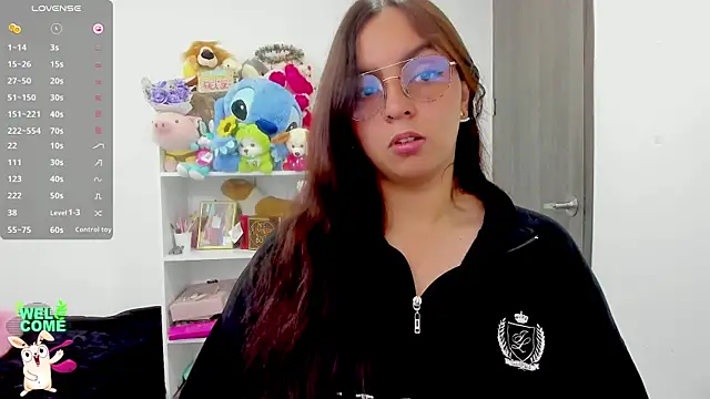 Snapshot of Valery7rose_ chatting on June 2026 03:35:02 PM Valery7rose online show from June 2026 03:35:02 PM