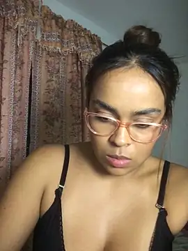 JuanaSimons online show from December 2025 01:49:02 AM