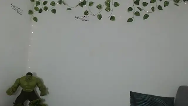 Snapshot of Angel_bran chatting on November 2025 08:12:01 PM Angel bran online show from November 2025 08:12:01 PM