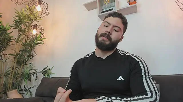 SebastianVilla  online show from May 2026 09:46:02 PM