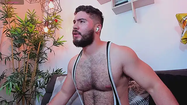 SebastianVilla  online show from April 2026 10:23:02 PM