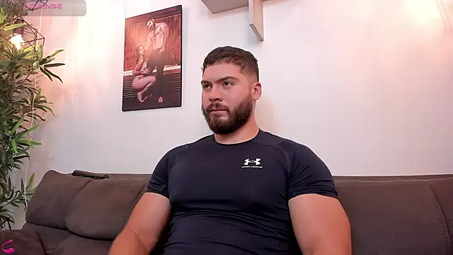 SebastianVilla  online show from October 2025 10:52:02 PM