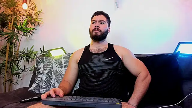 SebastianVilla  online show from July 2026 11:16:01 PM