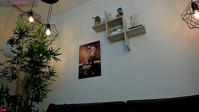 SebastianVilla  online show from November 2025 10:35:02 PM