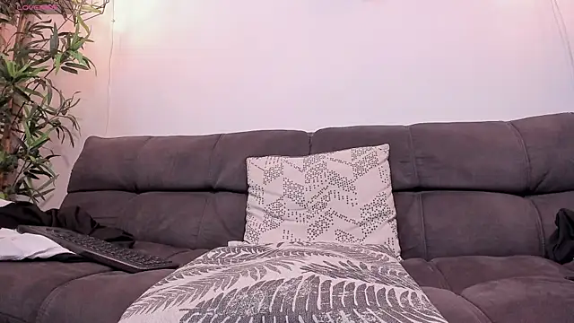 SebastianVilla  online show from March 2025 07:16:02 PM