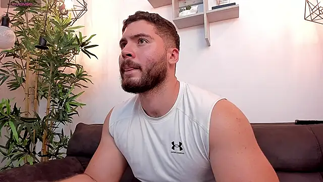 SebastianVilla  online show from November 2025 11:42:01 PM