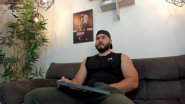 SebastianVilla  online show from October 2025 11:03:02 PM