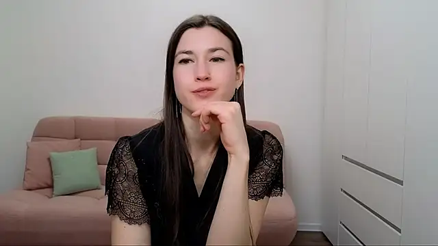 Snapshot of AliciaNewell chatting on February 2025 12:47:02 PM AliciaNewell online show from February 2025 12:47:02 PM