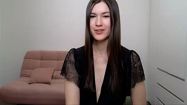 Snapshot of AliciaNewell chatting on February 2025 11:25:02 AM AliciaNewell online show from February 2025 11:25:02 AM