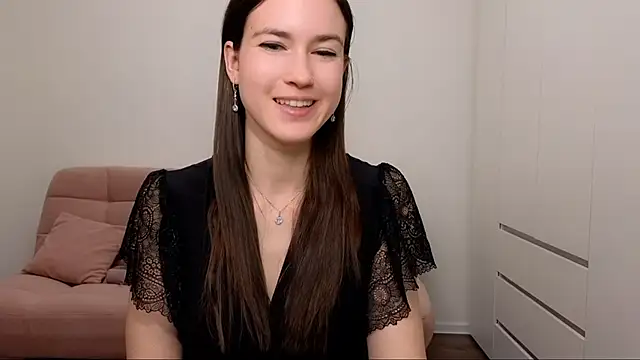 Snapshot of AliciaNewell chatting on February 2025 09:41:02 AM AliciaNewell online show from February 2025 09:41:02 AM