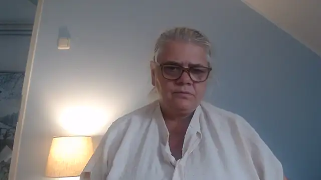 Snapshot of hotladymoon chatting on July 2026 02:34:01 PM hotladymoon online show from July 2026 02:34:01 PM