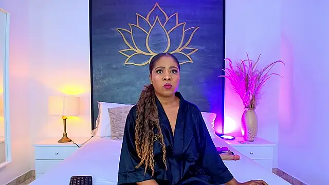 AlisonTravis online show from April 2026 03:26:02 AM