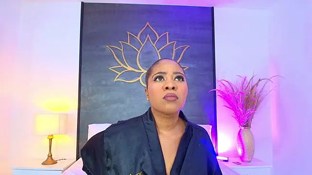 AlisonTravis online show from April 2026 07:40:02 PM