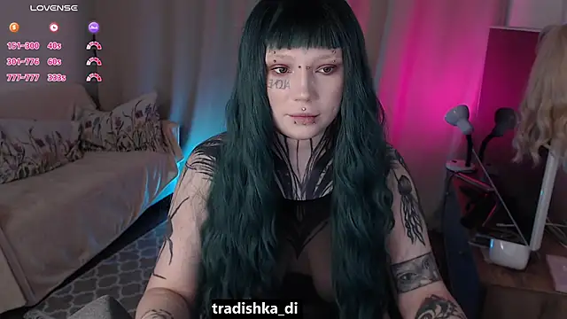 tradishka online show from February 2026 06:07:02 PM