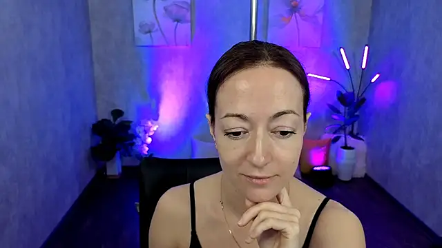 Snapshot of kimberlyray777 chatting on February 2025 01:55:02 PM kimberlyray777 online show from February 2025 01:55:02 PM