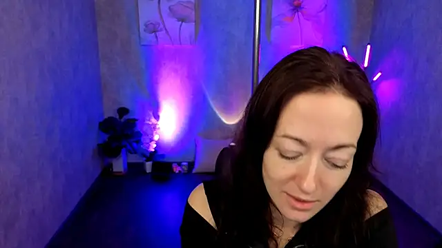 Snapshot of kimberlyray777 chatting on February 2025 06:24:02 PM kimberlyray777 online show from February 2025 06:24:02 PM