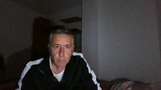 parejamlga58 online show from December 2025 10:25:01 PM