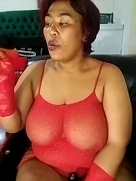 Snapshot of KINKYTEE20 chatting on November 2025 09:48:02 PM KINKYTEE20 online show from November 2025 09:48:02 PM