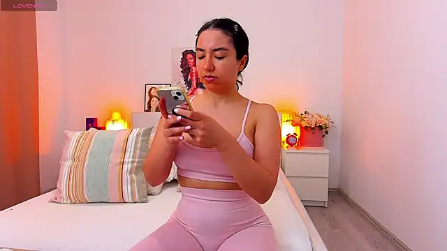 SarraPeach online show from July 2026 07:30:02 AM