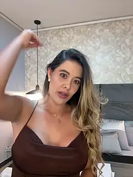 Emilia Bakerr online show from February 2026 06:41:01 PM