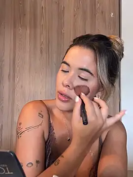 Emilia Bakerr online show from July 2026 07:40:02 PM