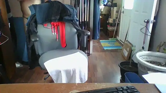 Daremeknot online show from February 2025 02:55:02 PM