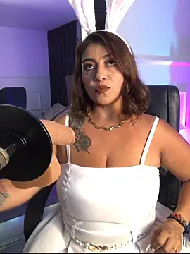 MrsFoucher online show from March 2026 03:29:01 AM